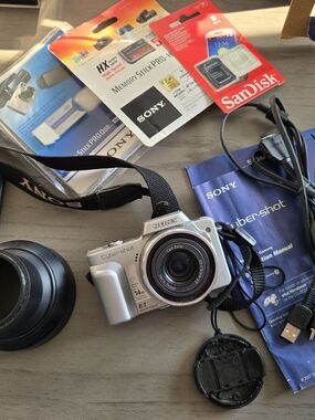 Sony Cyber-shot Digital Camera in Silver with Carl Zeiss Lens